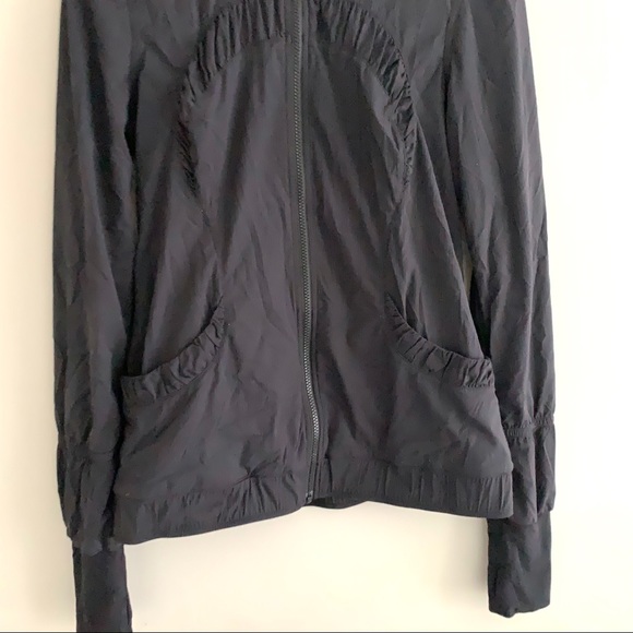 Lululemon ruched front zip up nylon jacket EUC - Picture 5 of 7